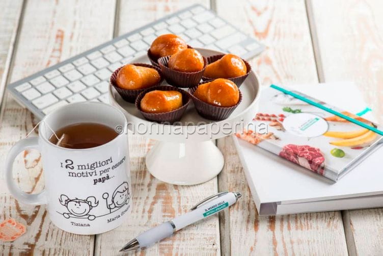 Mini babà: grande bontà! Versione senza glutine Mini baba