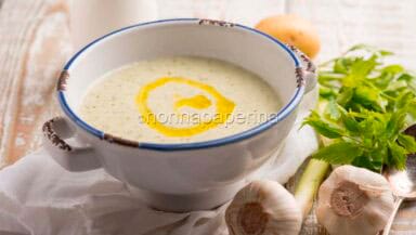 Crema di aglio selvatico e levistico