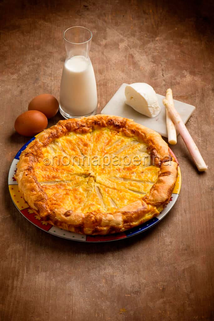 Torta salata con asparagi Torta salata con asparagi