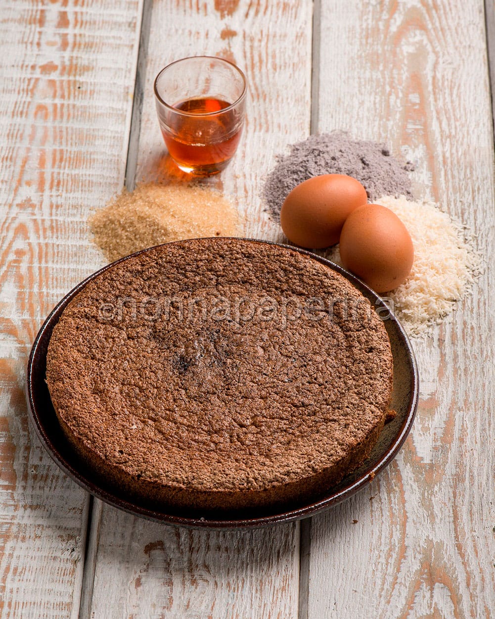 pan di Spagna al cocco e riso nero pan di Spagna al cocco e riso nero