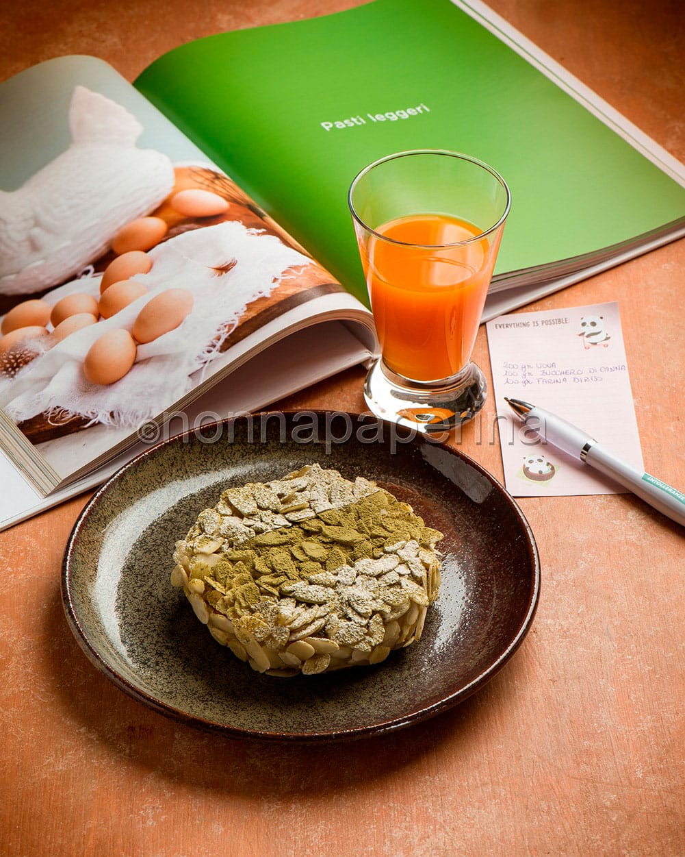 Torta di riso integrale con crema al the matcha Torta di riso integrale con crema al the matcha