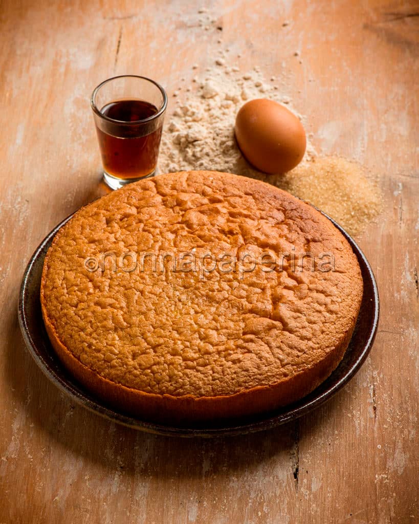 Pan di Spagna all’amaranto