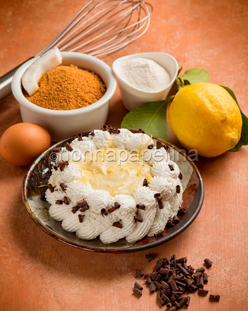 Torta di pan di spagna Torta di pan di spagna