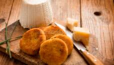 Mini hamburger di ricotta e Grana Padano