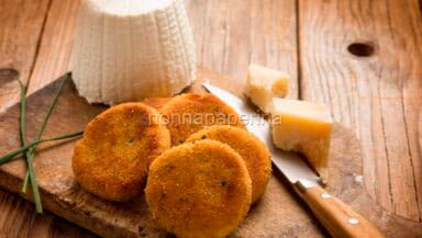 mini hamburger di ricotta e Grana