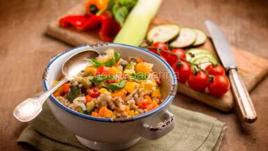 paella vegana con grano saraceno