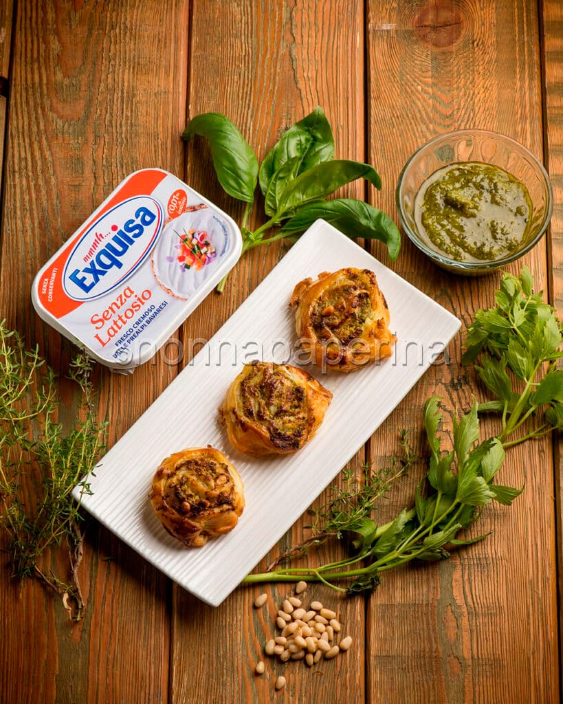 Rotelle con formaggio e pesto di levistico