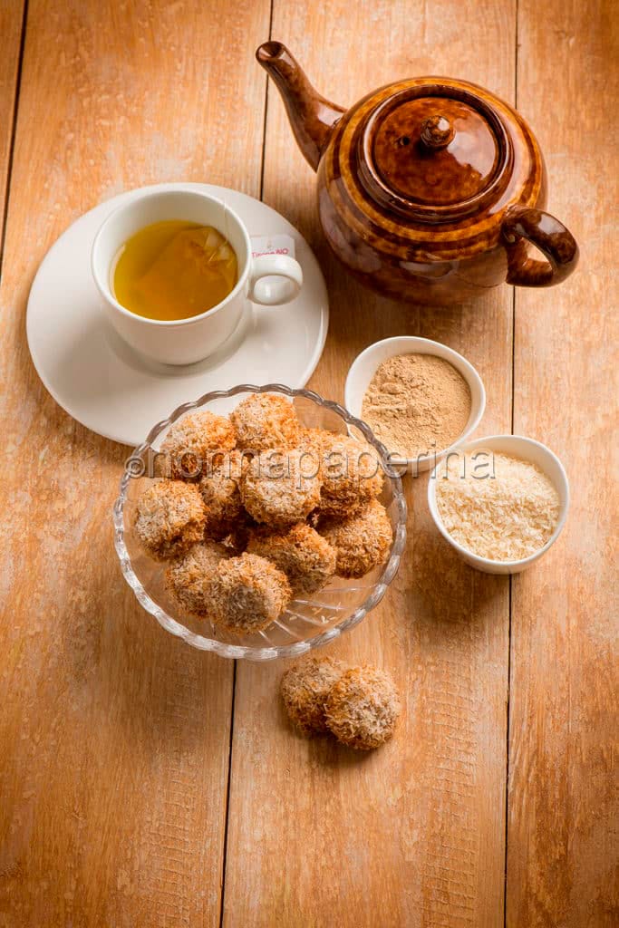 biscotti con cocco e maca biscotti con cocco e maca