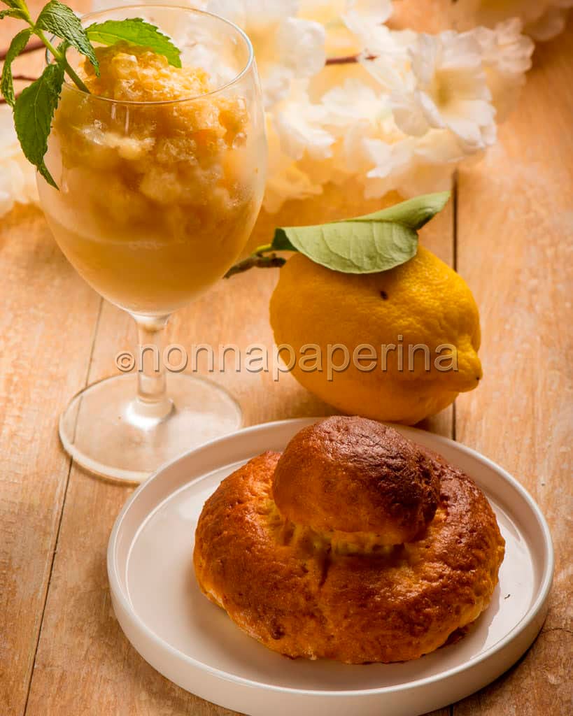 brioche col tuppo brioche col tuppo