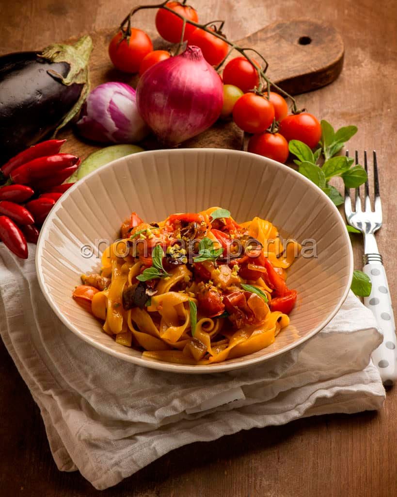 Fettuccine con melanzane
