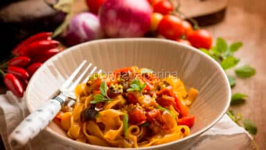 Fettuccine con melanzane