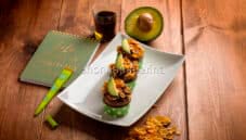Mini muffins al cacao con avocado e corn flakes Mini muffins al cacao con avocado e corn flakes