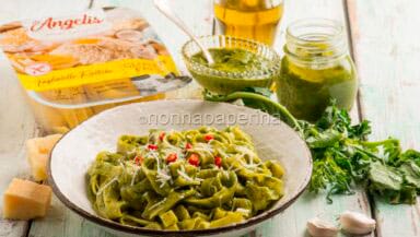 Tagliatelle al pesto di cime di rapa