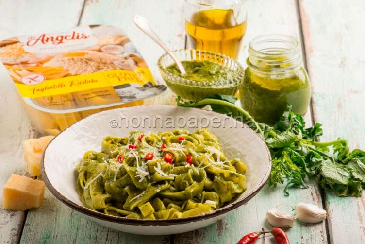 Tagliatelle al pesto di cime di rapa: una delizia Tagliatelle al pesto di cime di rapa