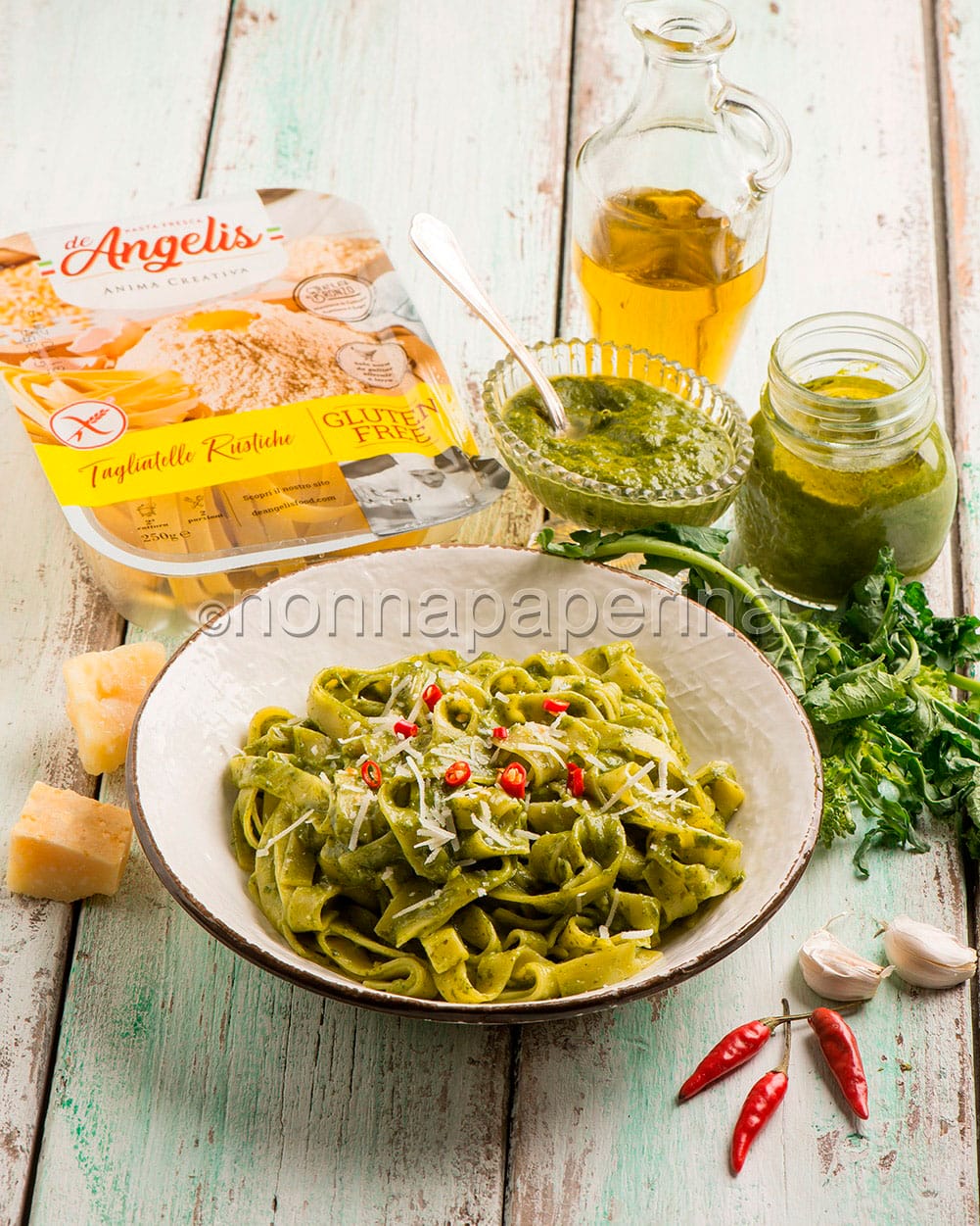 Tagliatelle al pesto di cime di rapa