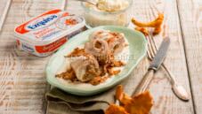 Involtini di tacchino con finferli e formaggio