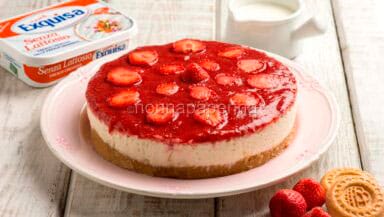 Cheesecake alle fragole e formaggio