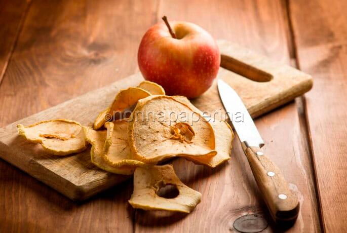 Oven-dried apples: nutritious chips that curb hunger Oven-dried apples: nutritious chips that curb hunger