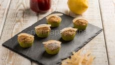 Mini muffins alla canapa e limone