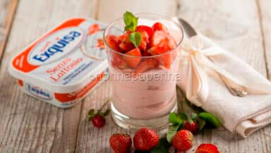 Mousse di fragole con formaggio Exquisa