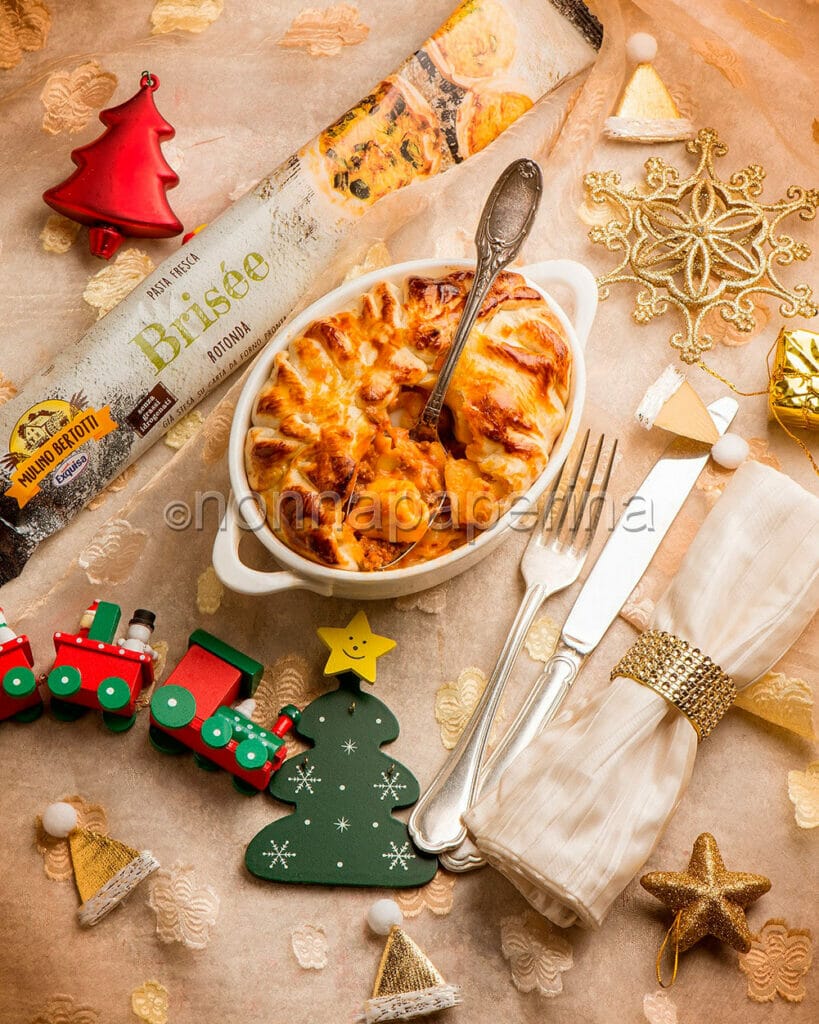 Timballo con tortellini al ragù