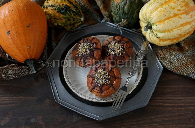 Tortini di zucca: un Halloween a prova di intolleranze Tortini di zucca e cioccolato