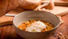 Zuppa di ceci e funghi, una sinfonia di sapori