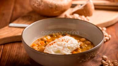 Zuppa di ceci e funghi