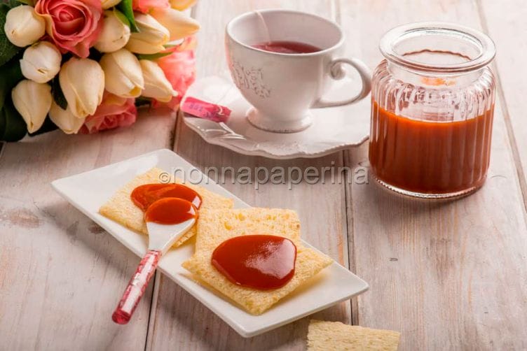 Confettura di rosa canina per il sistema immunitario! Confettura di rosa canina