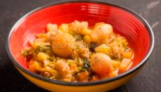 Minestra di verze con zeppole alle alghe