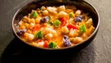 Zuppa di trippa e cavolfiore, un piatto per l’inverno Zuppa di trippa e cavolfiore, un piatto per l’inverno