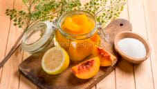 Pesche sciroppate, una dolce leccornia per tutti Pesche sciroppate, una dolce leccornia per tutti