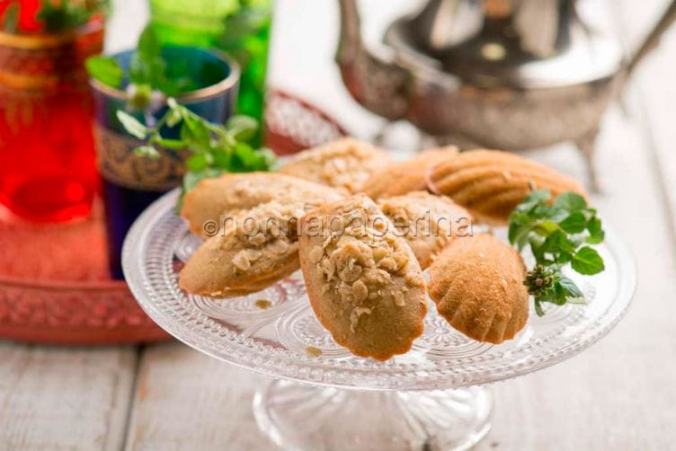 Madeleine con farina di avena, una gioia per il palato Madeleine con farina di avena