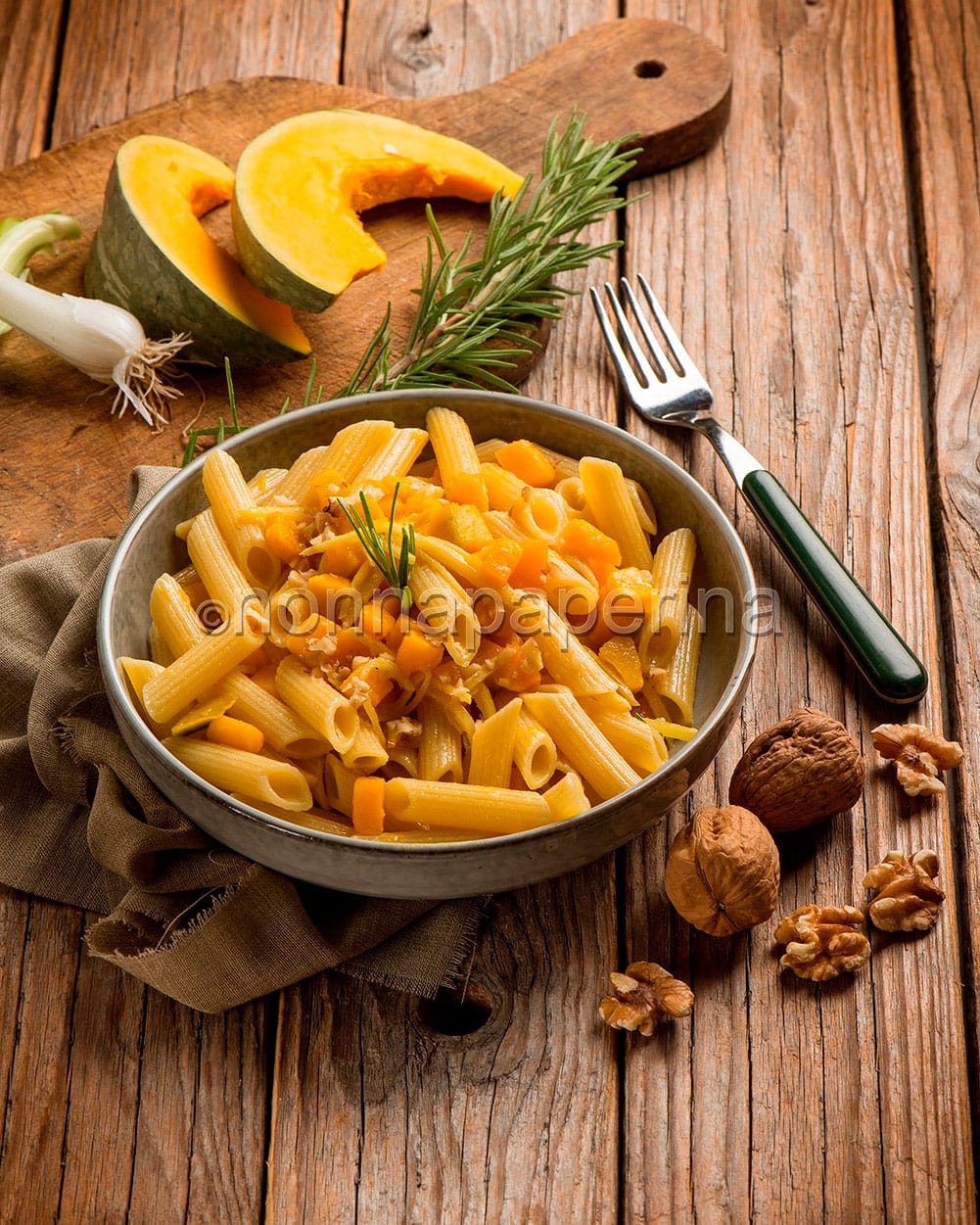 Penne con zucca e cipollotti