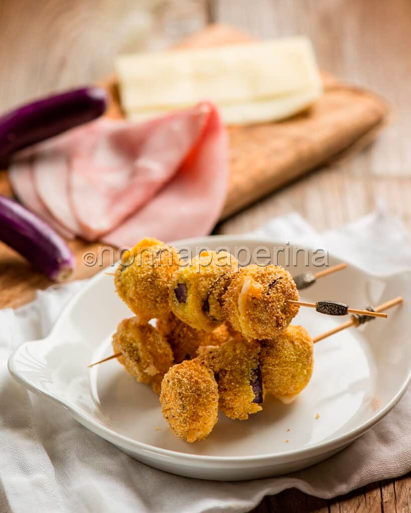 Spiedini di bocconcini di melanzane