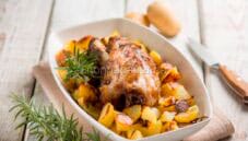 Stinco di maiale al forno, il secondo per eccellenza Stinco di maiale al forno, il secondo per eccellenza