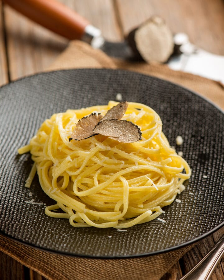 Tagliolini al tartufo, un primo piatto della tradizione piemontese