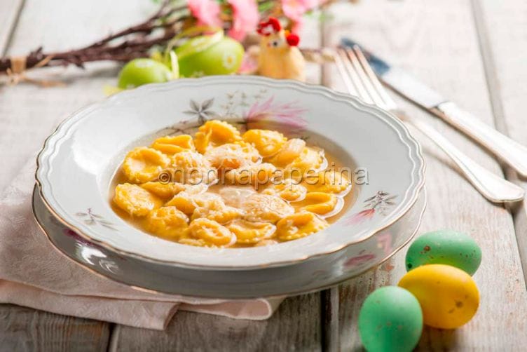 Anolini in brodo, tradizione pasquale di casa mia Anolini in brodo