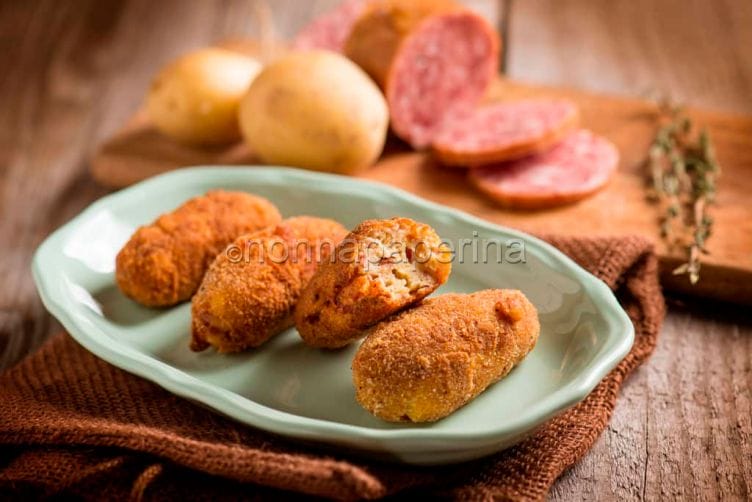 Crocchette al cotechino, un classico piatto da riuso Crocchette al cotechino