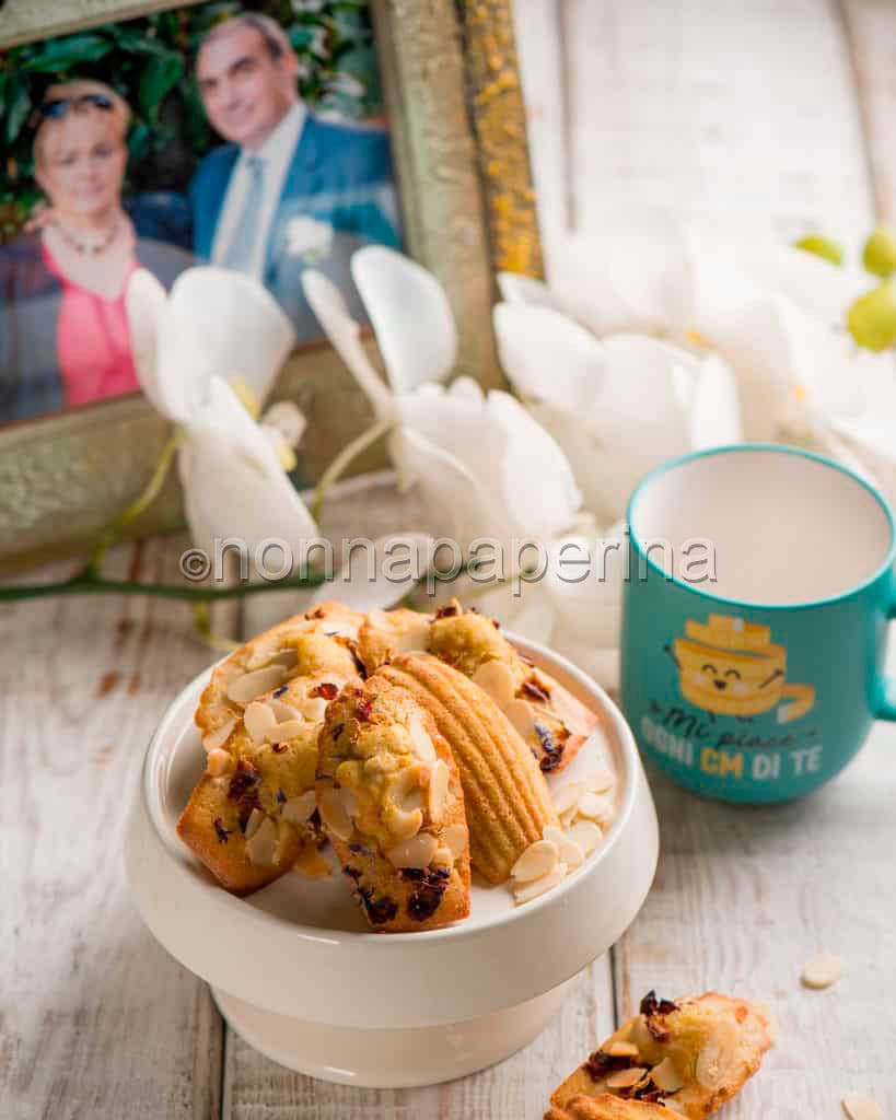 Madeleine con chufa e zafferano