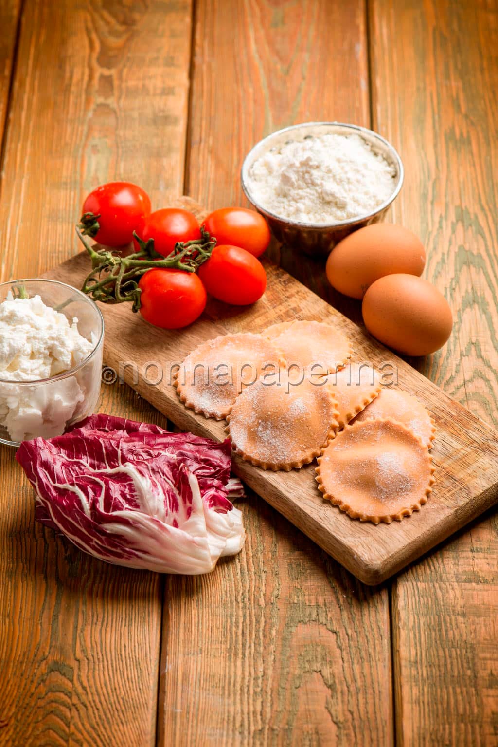 Ravioli con ricotta e radicchio