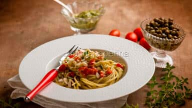 Spaghetti al pesto di capperi