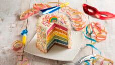 Torta arcobaleno, effetto wow assicurato! Torta arcobaleno, effetto wow assicurato!