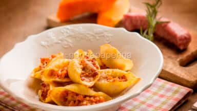 Conchiglioni ripieni con zucca