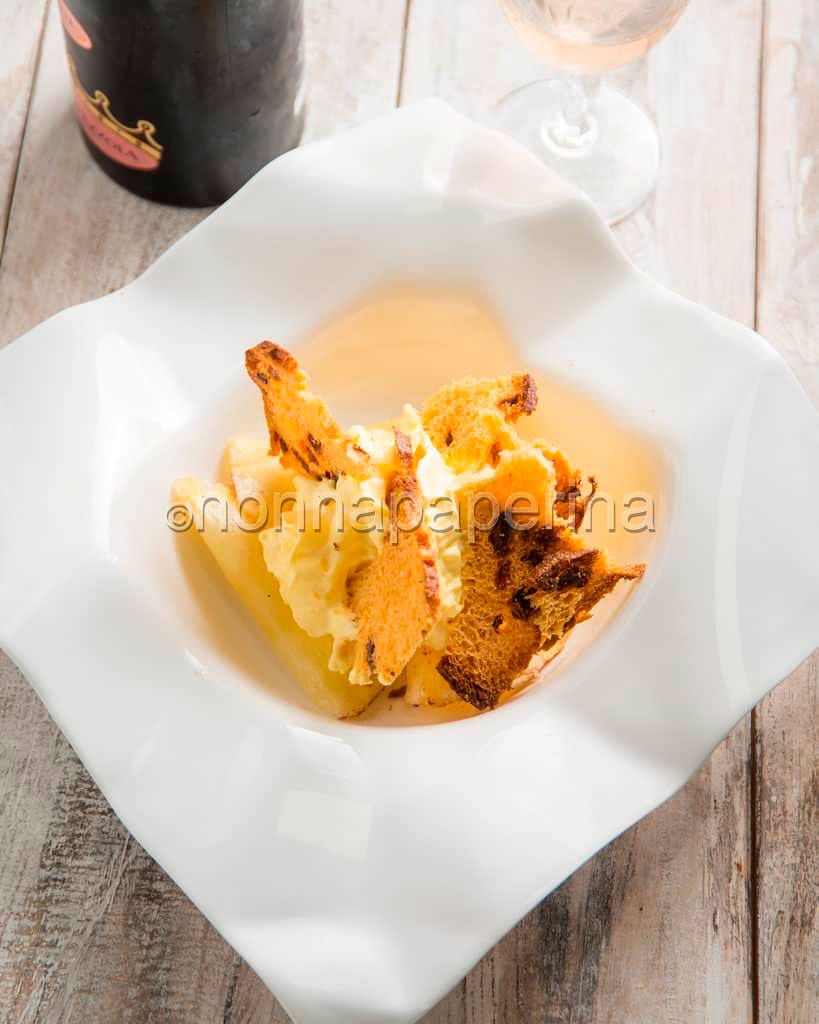 Crostino di panettone con crema