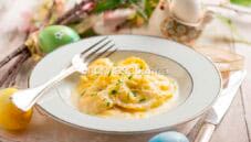 Ravioli di ricotta e limone con crema di patate Ravioli di ricotta e limone con crema di patate