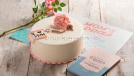 Torta con fragole e sciroppo