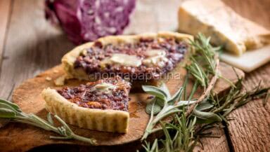 Torta salata al cavolo rosso