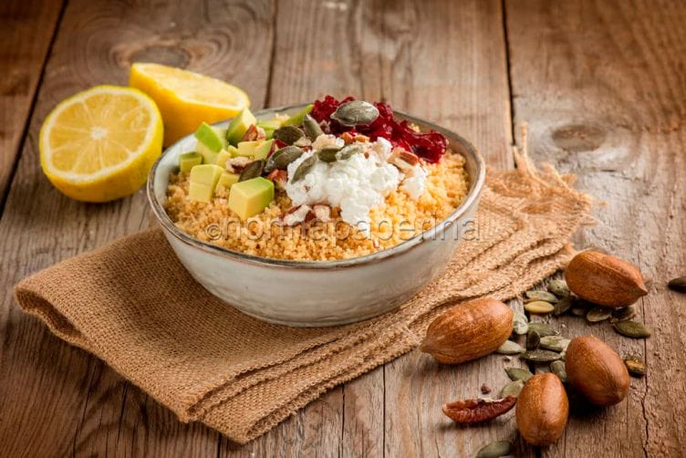 Bowl di cous cous, una rivisitazione arabo-sicula Bowl di cous cous