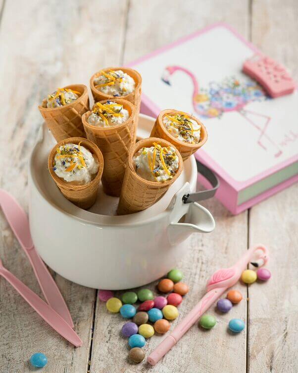 Coni con fiocchi di latte Coni con fiocchi di latte